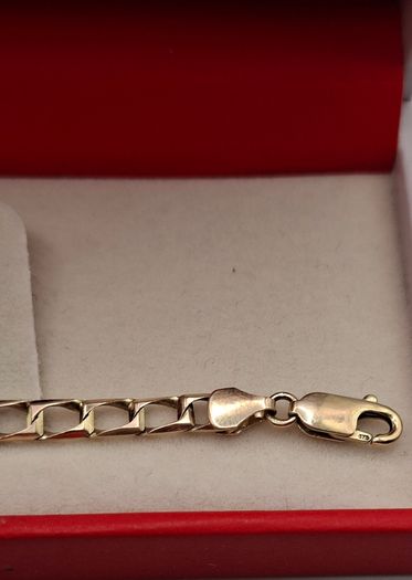 Preloved 9ct yellow gold identity bracelet