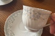 Cups &amp; saucers