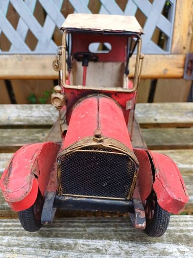 Vintage Collectible Metal Car