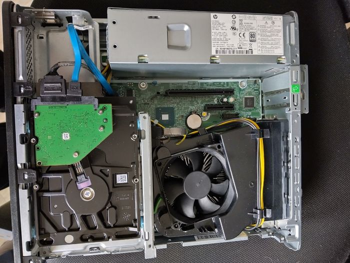 HP ProDesk 600 G5 SFF (i5 9th Gen) and power cable