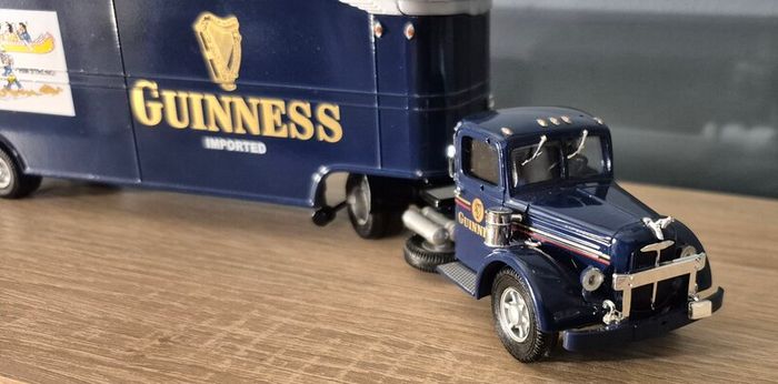 Corgi Guinness 1/50 Trucks
