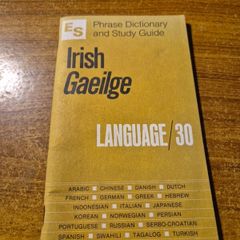 Vintage Irish Gaeilge Phrase Dictionary and Study Guide Language 30