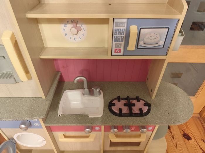 Little Tikes Play Kitchen
