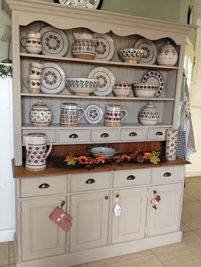 solid kitchen dresser delivery arranged