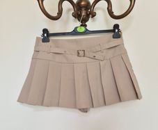 Pleated skort