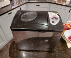 Morphy Richards FastBake Bread Maker