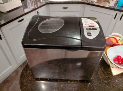 Morphy Richards FastBake Bread Maker