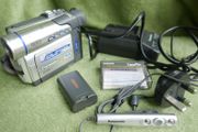 Panasonic NV-DS65 Digital Camcorder , (charger, tape and bag) works well