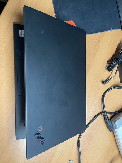 Lenovo x1 carbon i7 pro 10gen 16/512 win 11 pro Touchscreen