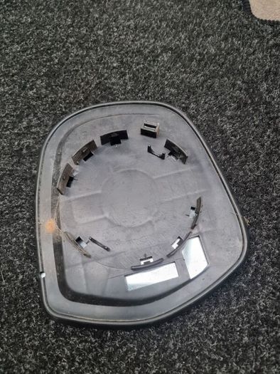 Toyota Landcruiser driver side mirror glass