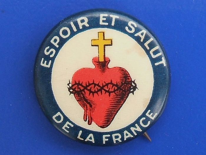 ESPOIR ET SALUT DE LA  FRANCE (Hope & Salvation of France) - an antique button-badge of the Sacred Heart of Jesus France (1910's)