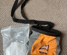 Mad rock climbing chalk bag