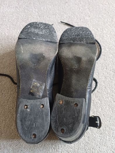 Irish dancing hard shoe size 13