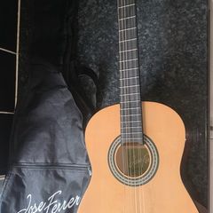 Jose Ferrer Guitar brand new condition