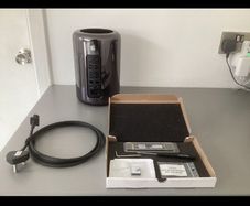 Mac Pro late 2013 3.5GHZ 6-core 64GB RAM 256GB system Drive + brand new OWC 480GB included (made for this model)
