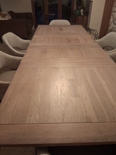 Extendable Solid oak table