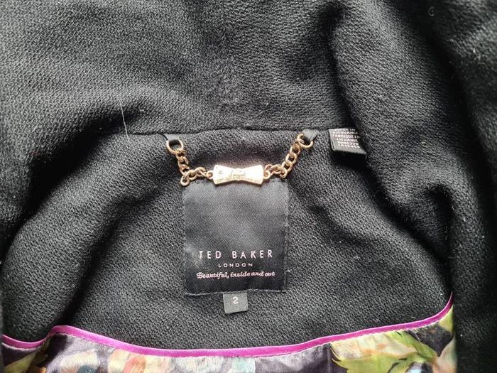 Black coat Ted Baker Size 2 Size small S