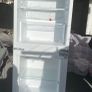 intergrated fridge freezer Image 2