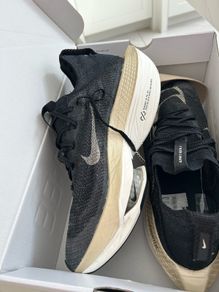nike air zoom alphafly 2-size uk 10.5