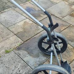 Easy move golf trolley