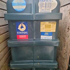 Oil tank