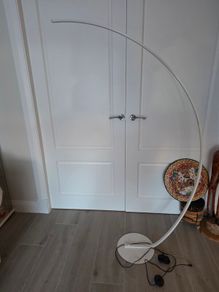 LED Arch Lamp 164 cm High - Immaculate