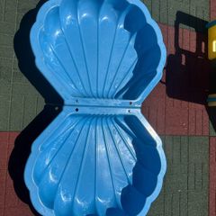 Clamshell Paddling Pool/Sandpit