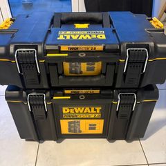 dewalt box