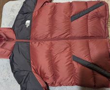 THE NORTH FACE Retro Nuptse Jacket in red and black