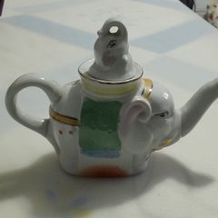 ORNAMENT - Teapot - Elephant