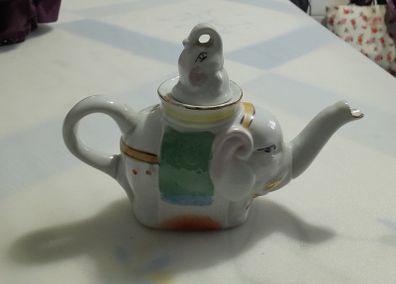 ORNAMENT - Teapot - Elephant