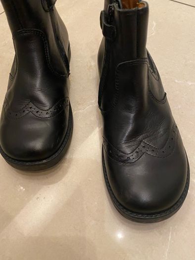 Boots size 2.5 UK 35 EU