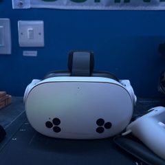 Meta Quest 3S VR Headset
