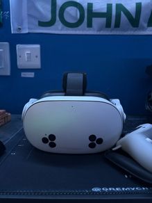 Meta Quest 3S VR Headset