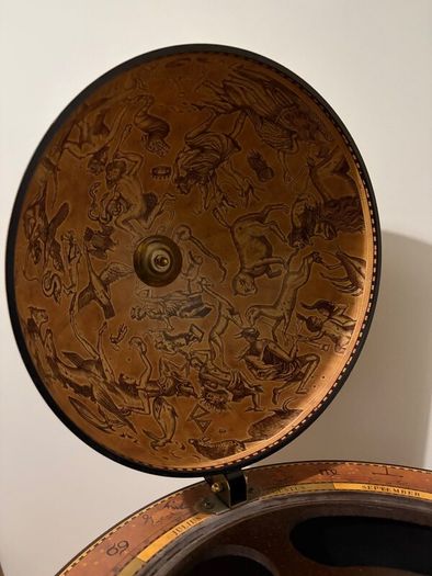 Decorative Globe Bar Cabinet / Zodiac Table  120
