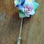 A lovely British vintage bone china brooch. Image 4