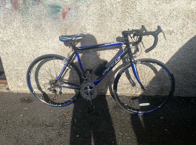 700 inch wheel racer bike