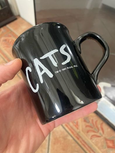 Vintage Cats The Musical 1990 Framed Poster, The Point Dublin Entrance Ticket and Mug