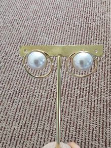 Brabd New Elegant Pearl Hoop Earrings with Gold Tone design