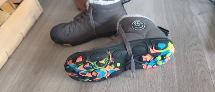 Children boots size EU 35 not much worn