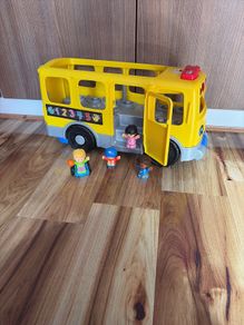 Fisher Price Little People Big Yellow School Bus