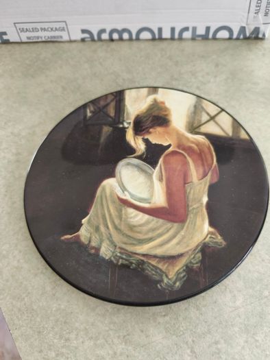 Cereplat Plate,Hand Made In Spain,Young Woman Admiring Pottery 18.5 cm. Diameter,Ready To Hang