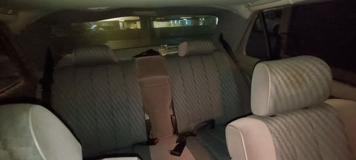 92 Mercedes 300SE W126