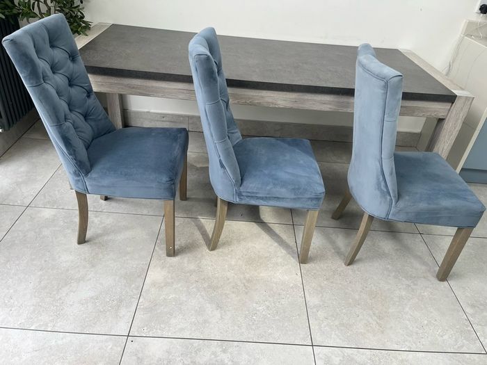 Dining Chairs - 5 chairs -