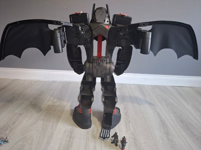 Fisher-Price ImaginextDC Super Friends Batbot Xtreme--Red/Black