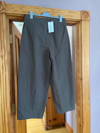 Fab Zara Dark Brown Barrel Trousers  Size XL UK 14