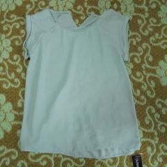 New Girls top, for 8-9 years old