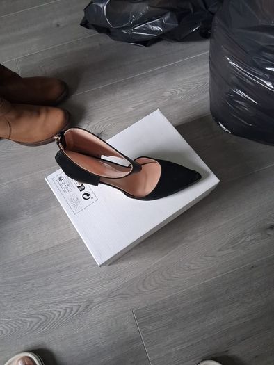 ladies shoe