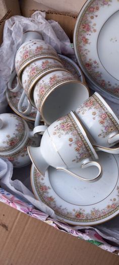 21 piece  noritake tea set