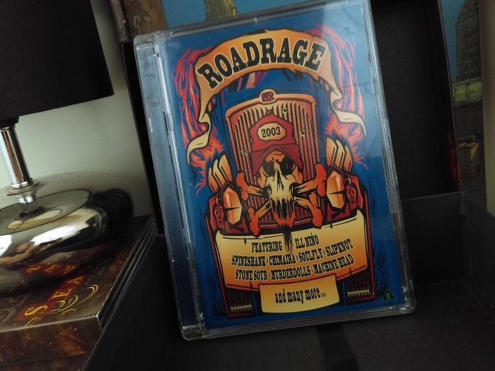 Roadrage ! 2003 ! DVD ! Featuring: Slipknot, Soulfly, Ill Nino and Many More !